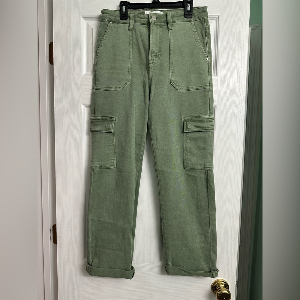 Risen High Rise Straight Leg Cargo Jeans in Olive